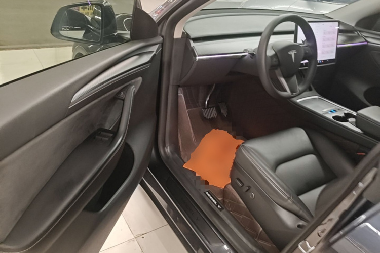 Tesla Model Y 2024 #16 Tesla Model Y 2024 car image #16