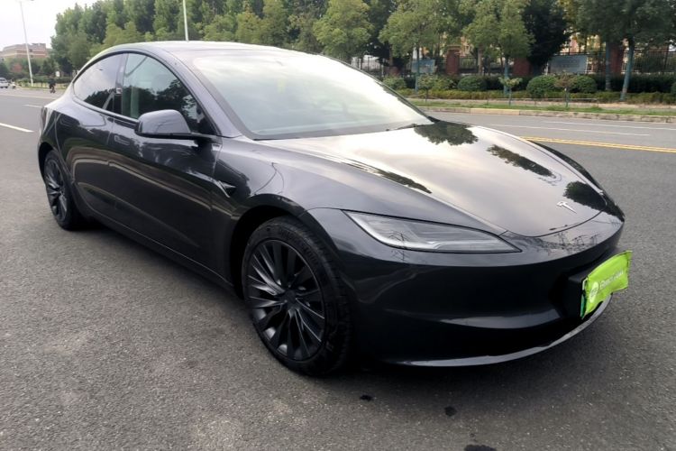 Tesla Model 3 2025 #4 Tesla Model 3 2025 car image #4