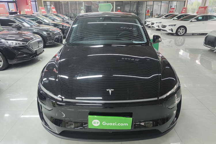 Tesla Model Y 2025 #3 Tesla Model Y 2025 image de voiture #3