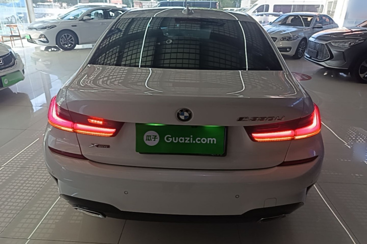 BMW 3 Series 2021 #4 BMW 3 Series 2021 car image #4