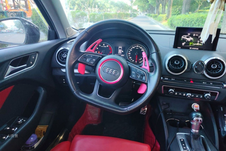 Audi A3 2018 car image #12