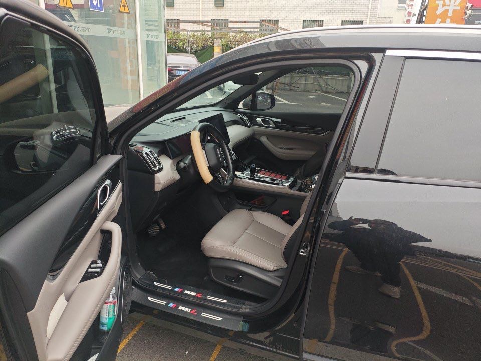 GEELY Boyue L 2026 #4 GEELY Boyue L 2026 image de voiture #4