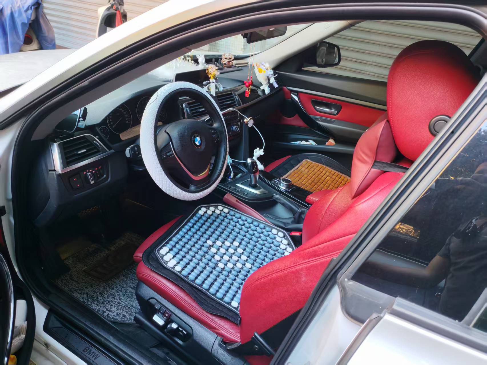 BMW 3 Series GT 2019 #4 BMW 3 Series GT 2019 car image #4