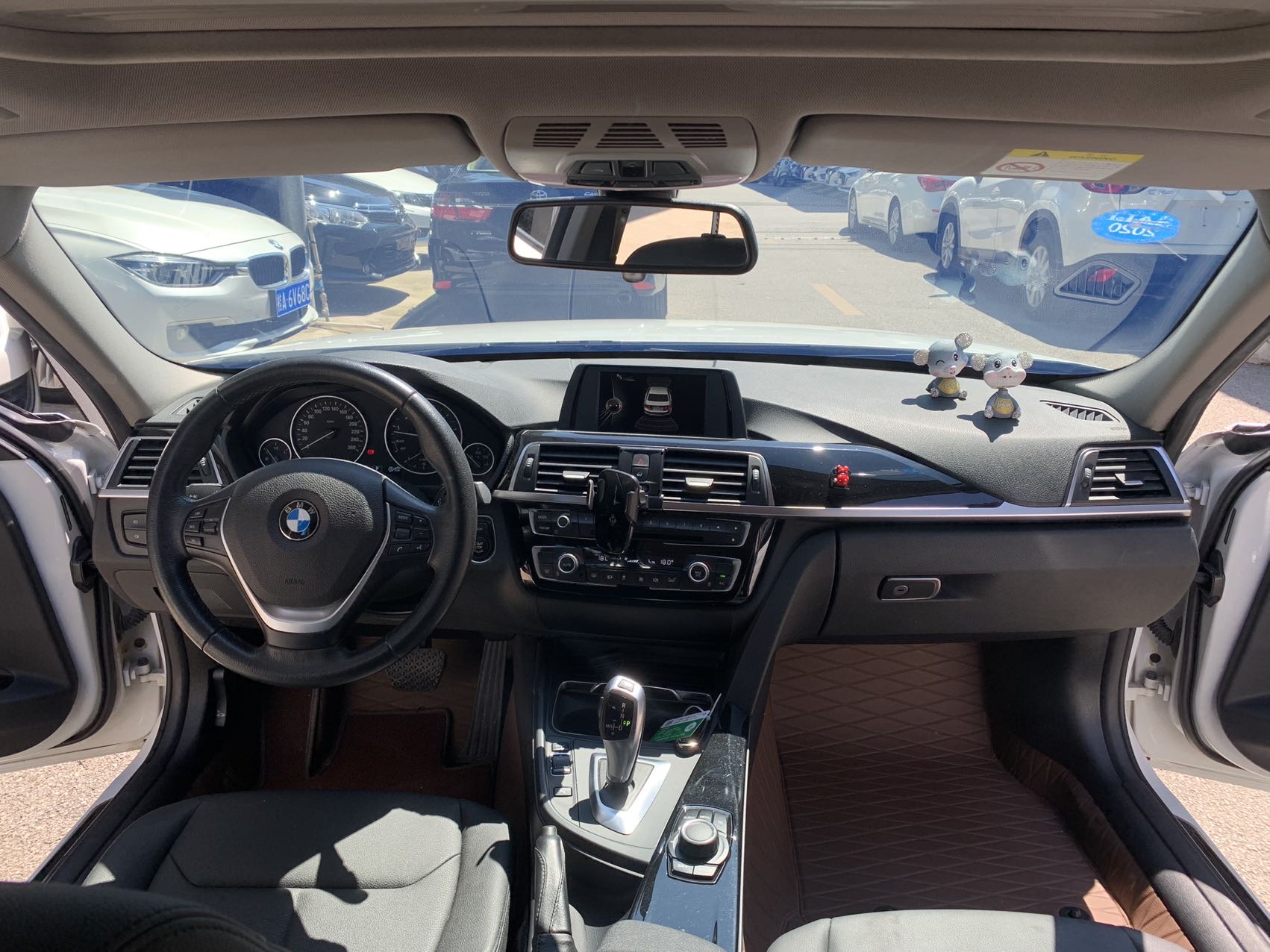 BMW 3 Series 2017 car image #11
