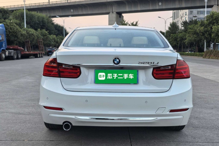 BMW 3 Series 2015 #6 BMW 3 Series 2015 car image #6
