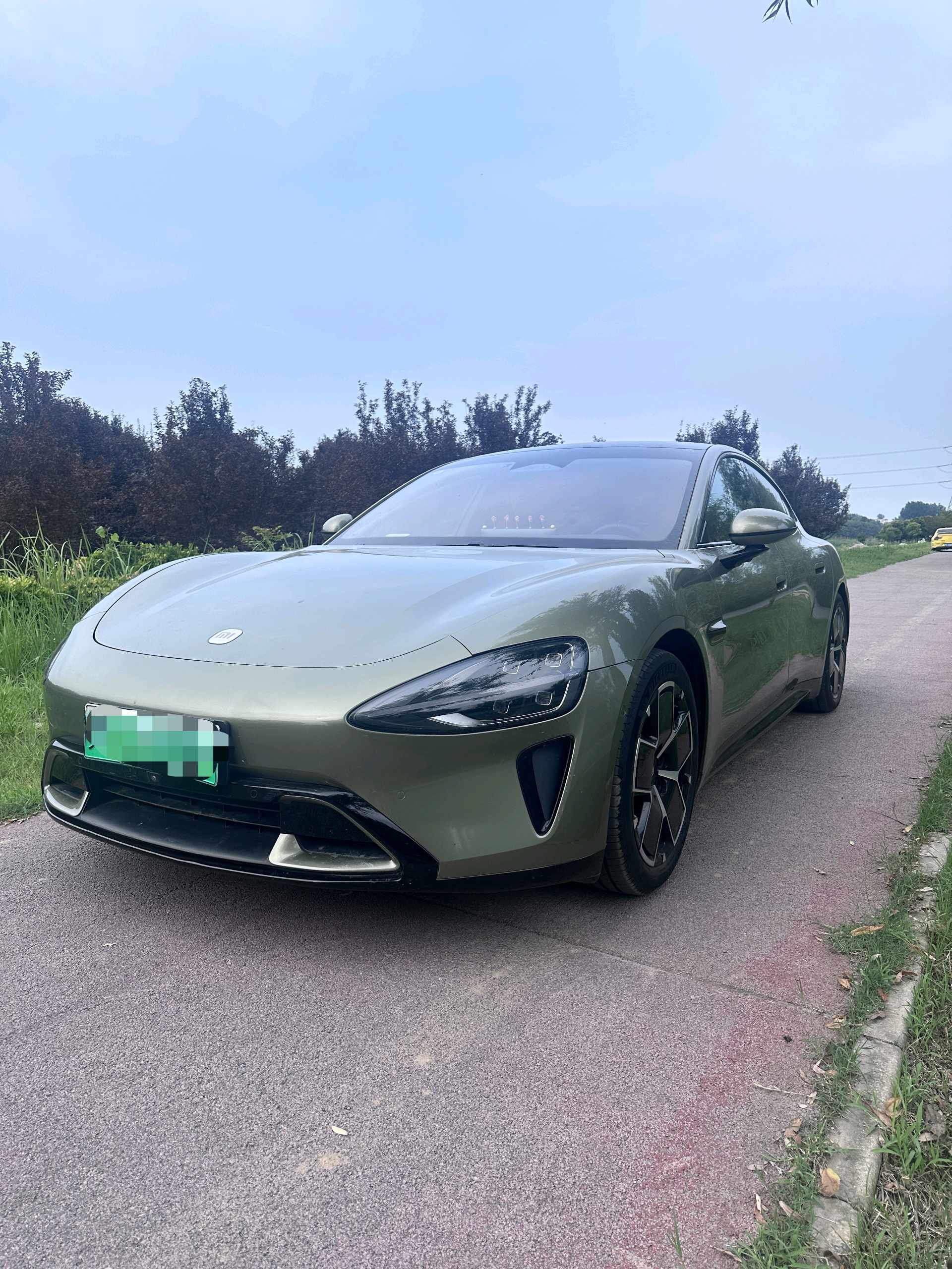 MI SU7 2025 car image 
