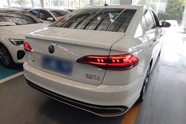 Volkswagen Bora 2023 car image #7