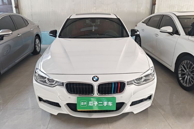 BMW 3 Series 2019 car image #3