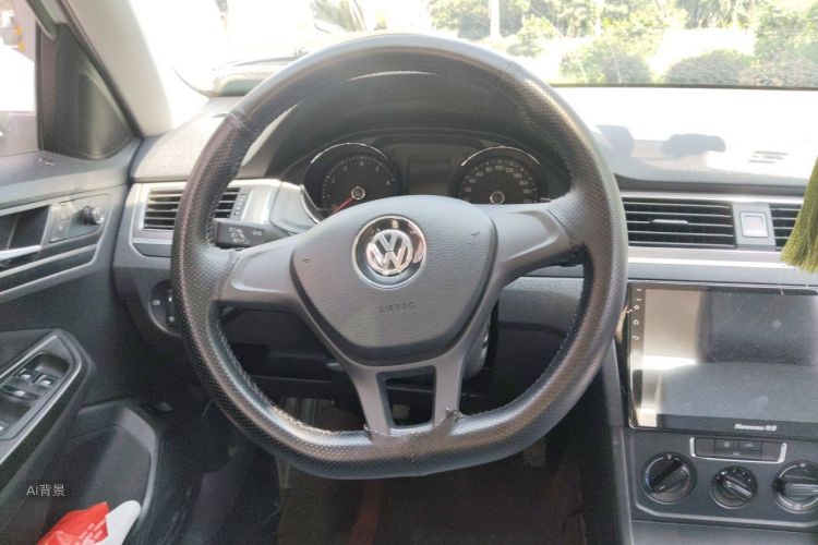 Volkswagen Bora 2016 car image #12