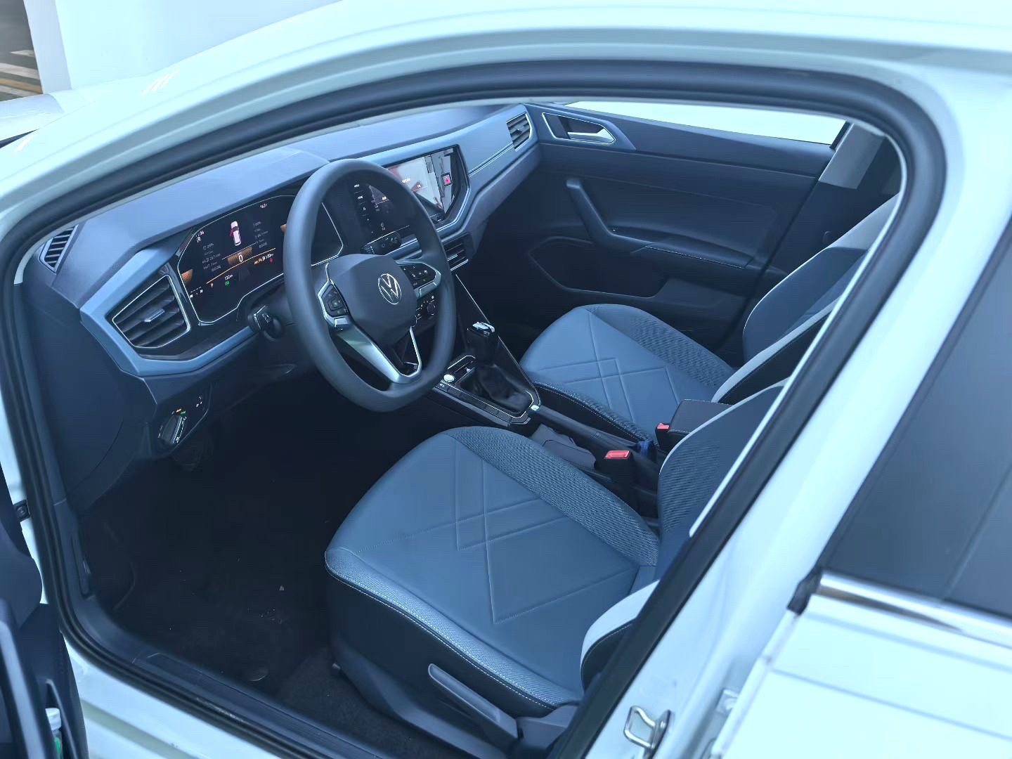 Volkswagen Lavida 2024 immagine di auto #2