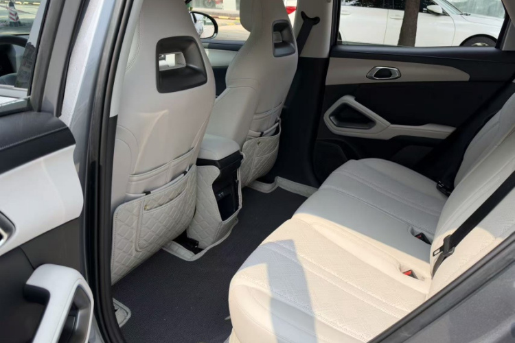 BYD YuanUP 2025 #15 BYD YuanUP 2025 car image #15