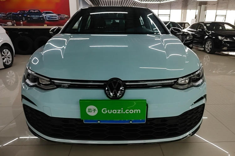 Volkswagen Golf 2024 car image #3