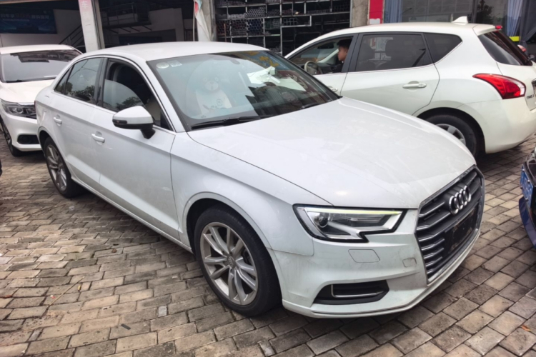 Audi A3 2018 car image #4