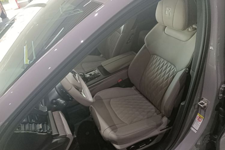 BYD Han 2024 car image #15