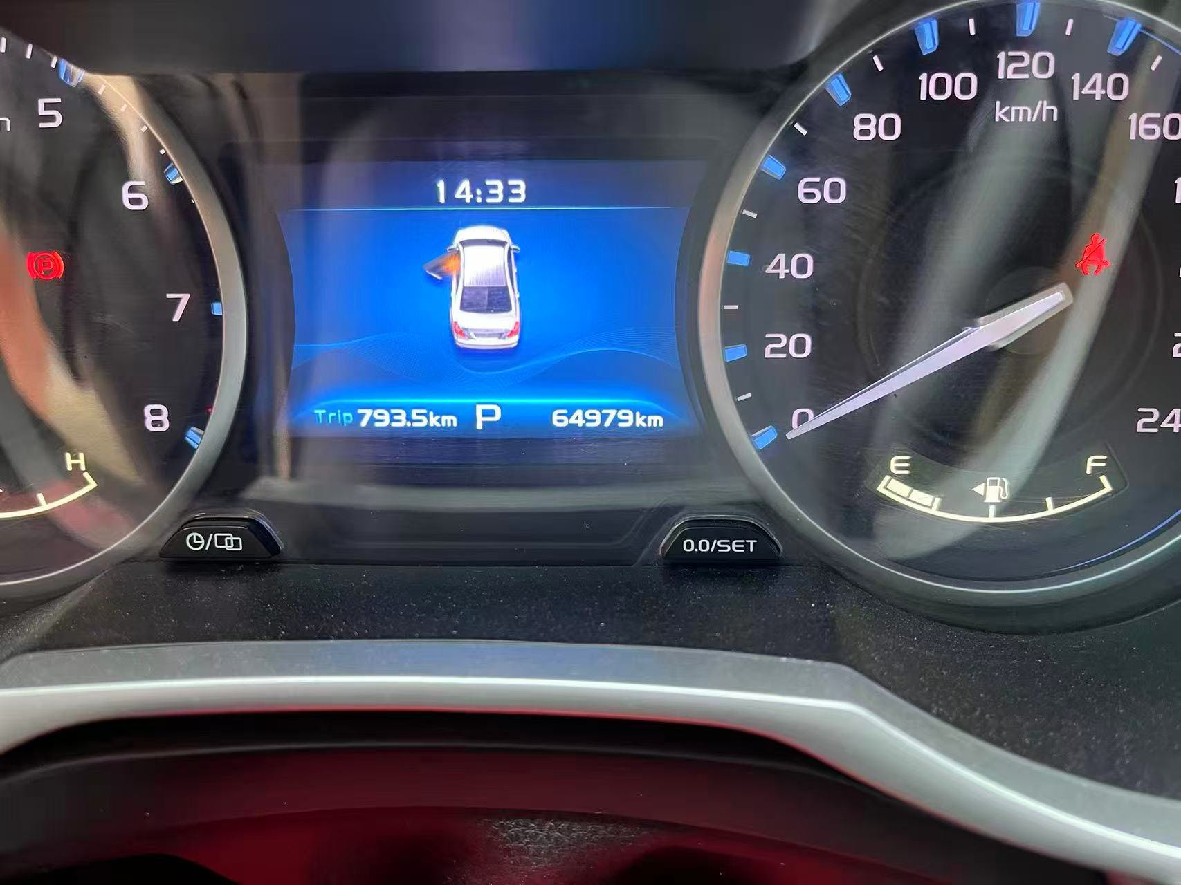 GEELY Emgrand 2017 car image #7
