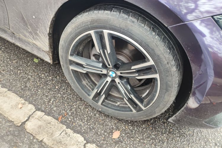 BMW 3 Series 2024 #9 BMW 3 Series 2024 car image #9
