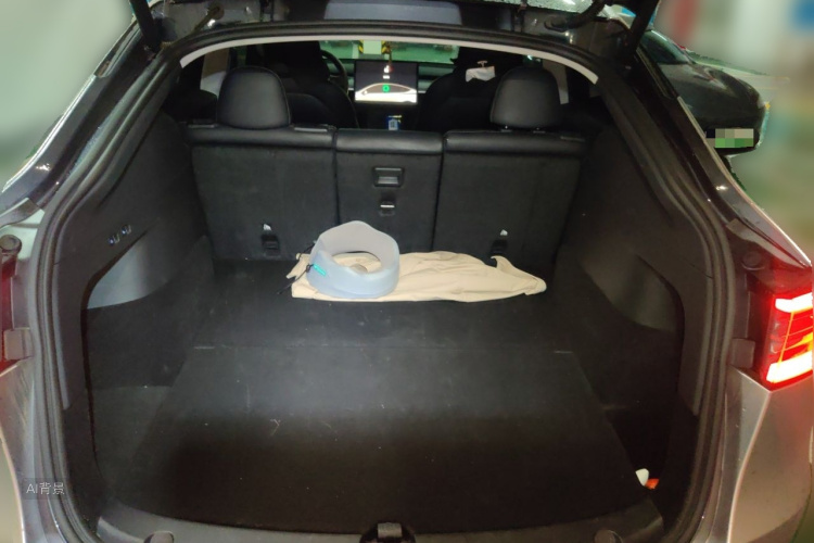 Tesla Model Y 2022 #21 Tesla Model Y 2022 car image #21