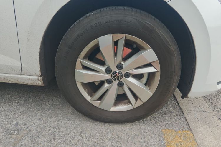 Volkswagen Polo 2023 car image #9