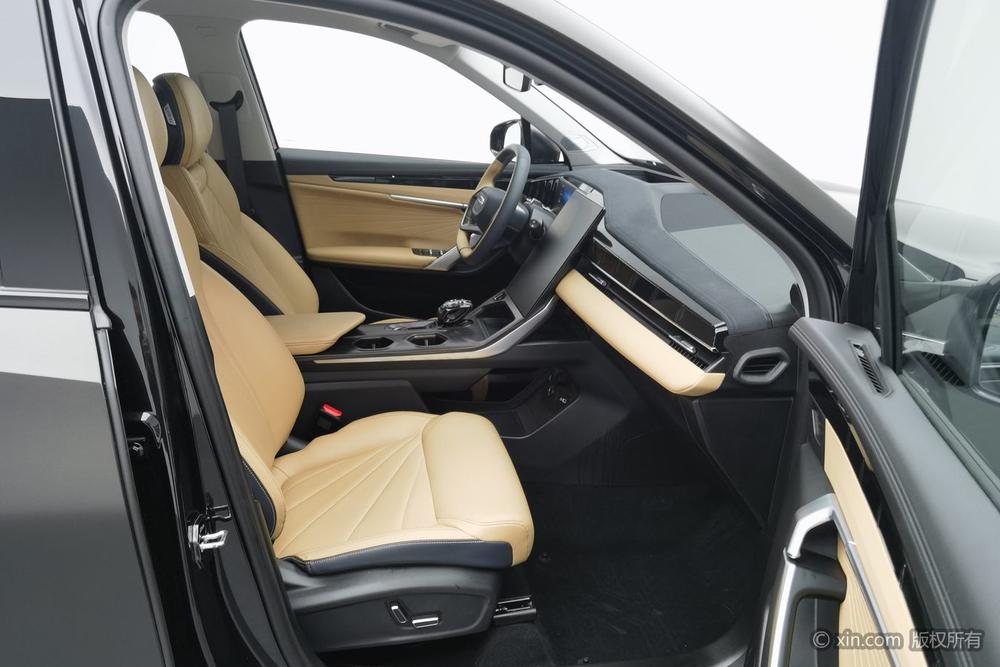 GEELY Boyue L 2023 car image #24