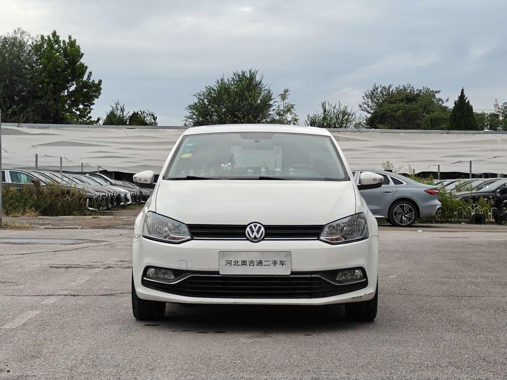 Volkswagen Polo 2019 car image #2