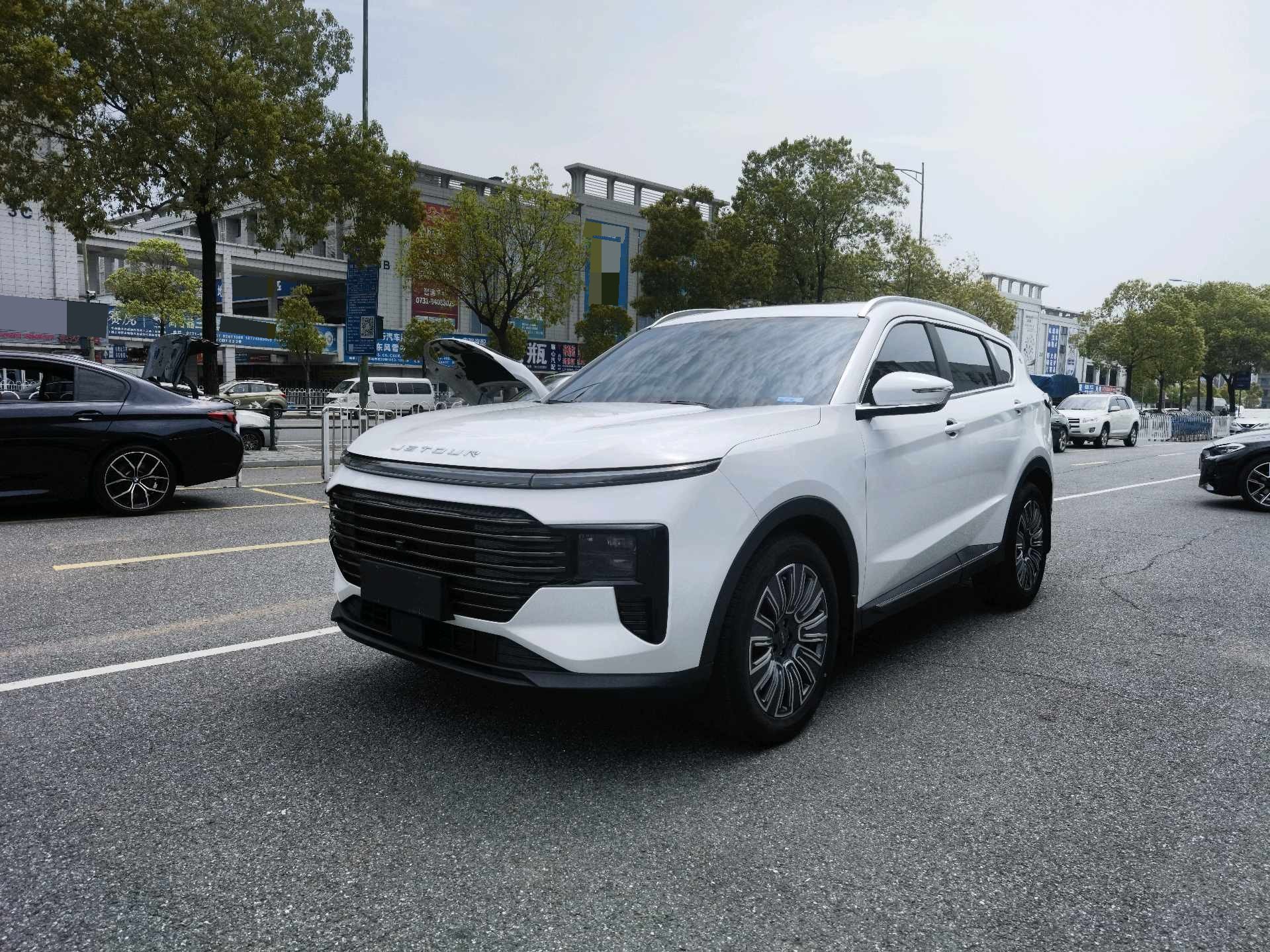 Jetour X70 PLUS 2024 car image 