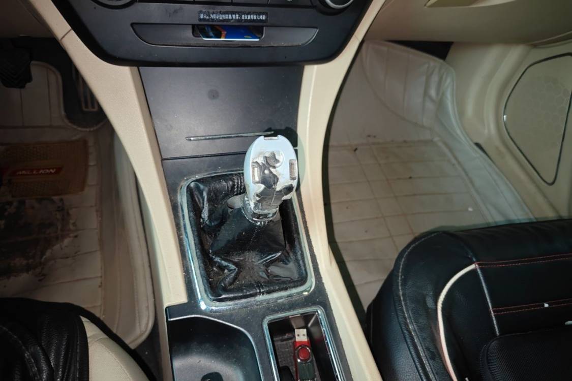 GEELY Emgrand 2017 #29 GEELY Emgrand 2017 car image #29