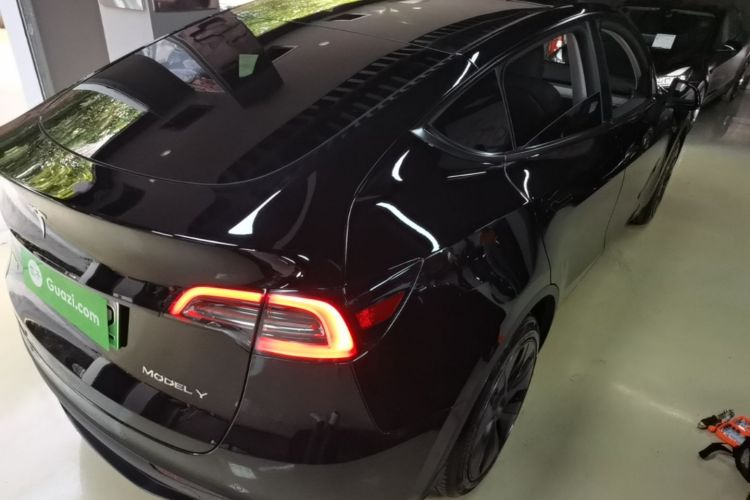 Tesla Model Y 2024 #7 Tesla Model Y 2024 car image #7