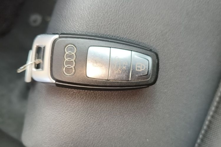 Audi A3 2024 car image #9