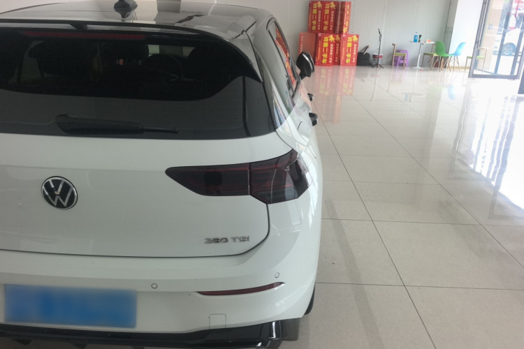 Volkswagen Golf 2021 car image #10