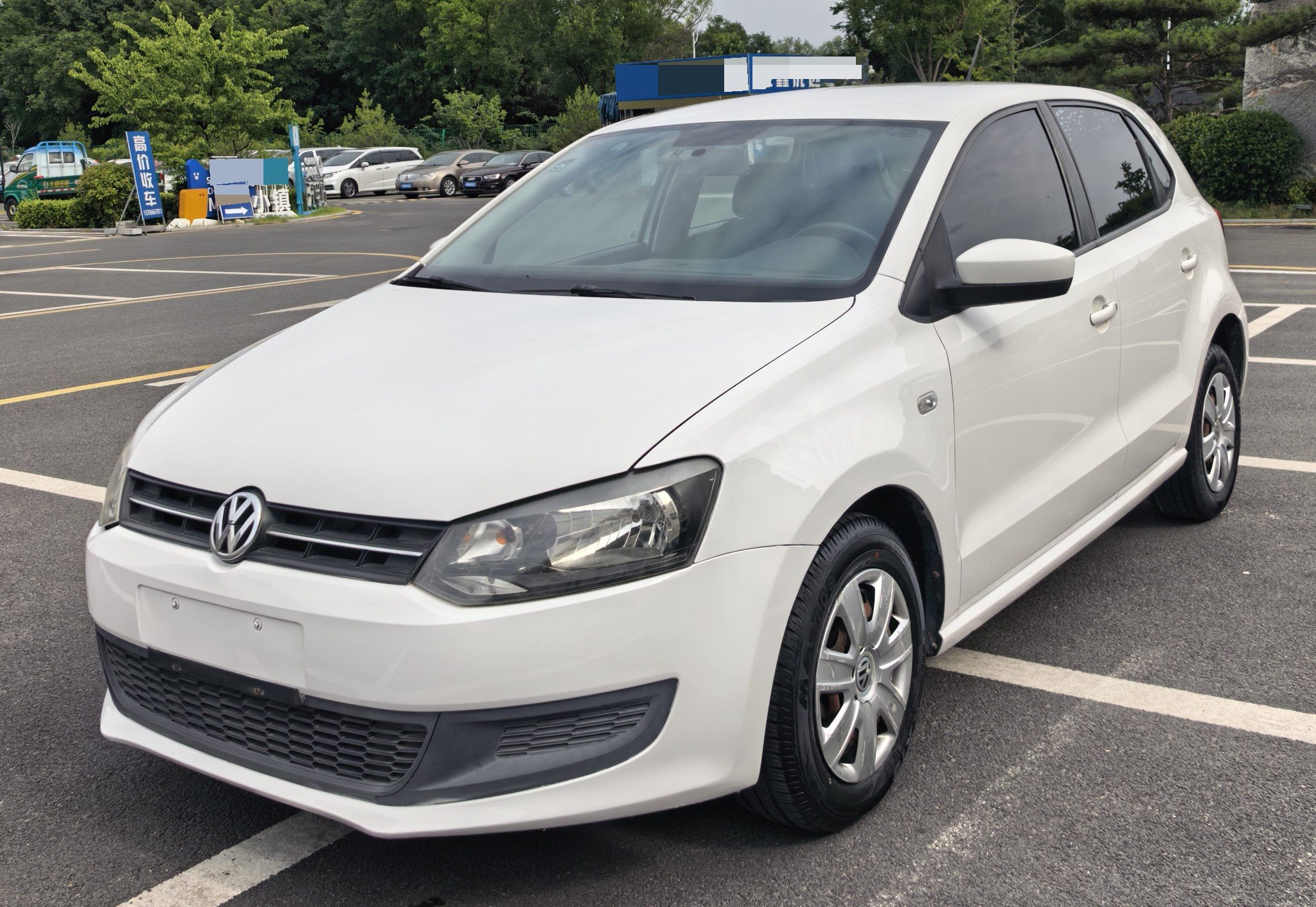 Volkswagen Polo 2013 Volkswagen Polo 2013 car image