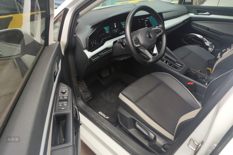 Volkswagen Golf 2021 car image #18