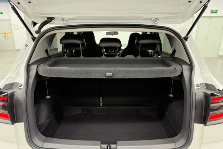 Volkswagen T-Cross 2022 imagen de coche #19