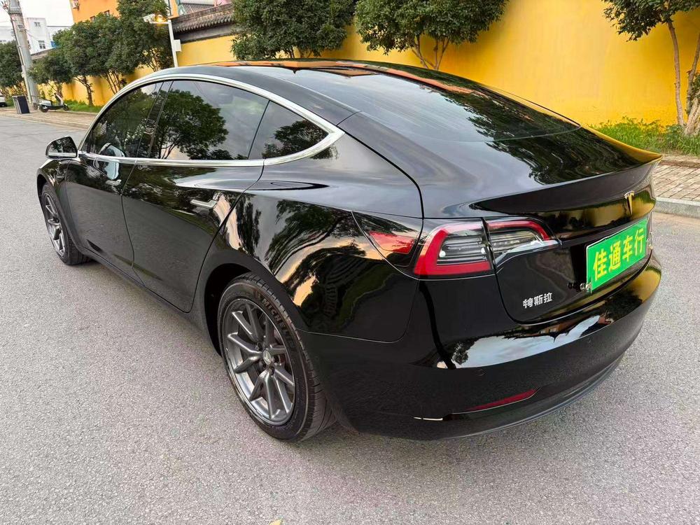 Tesla Model 3 2020 car image #5