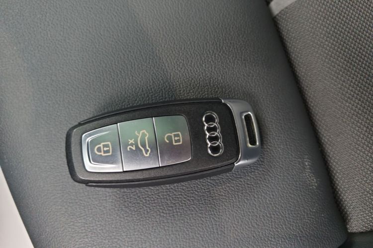 Audi A3 2024 immagine di auto #9