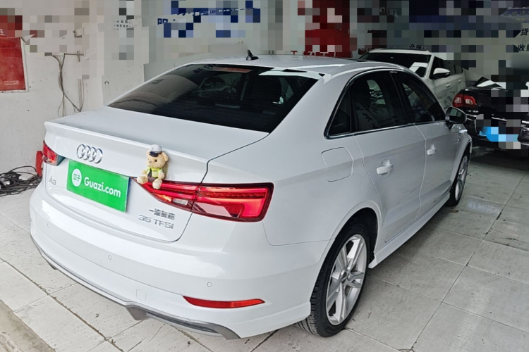 Audi A3 2018 car image #7