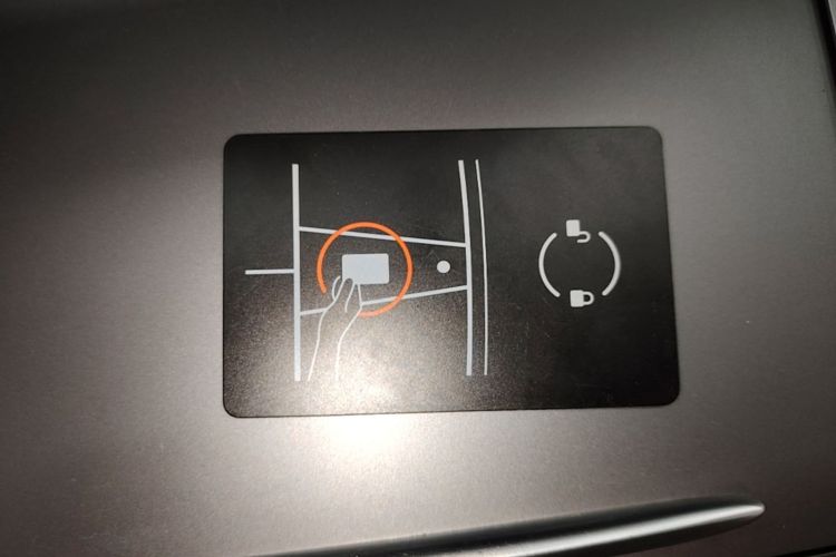 Tesla Model 3 2023 #9 Tesla Model 3 2023 car image #9