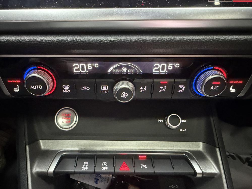 Audi Q3 2022 imagen de coche #9