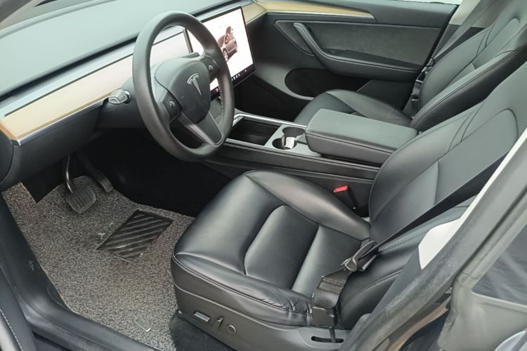 Tesla Model Y 2022 #15 Tesla Model Y 2022 car image #15