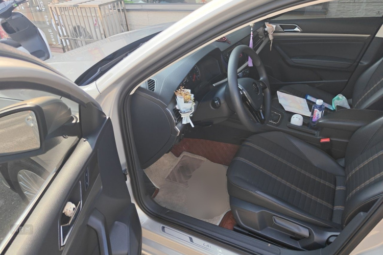 Volkswagen Lavida 2020 car image #18