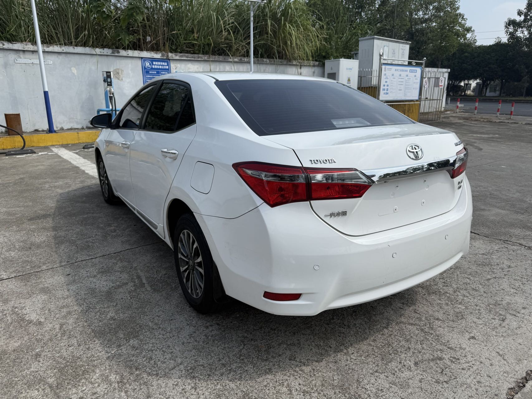 Toyota Corolla 2017 car image #5