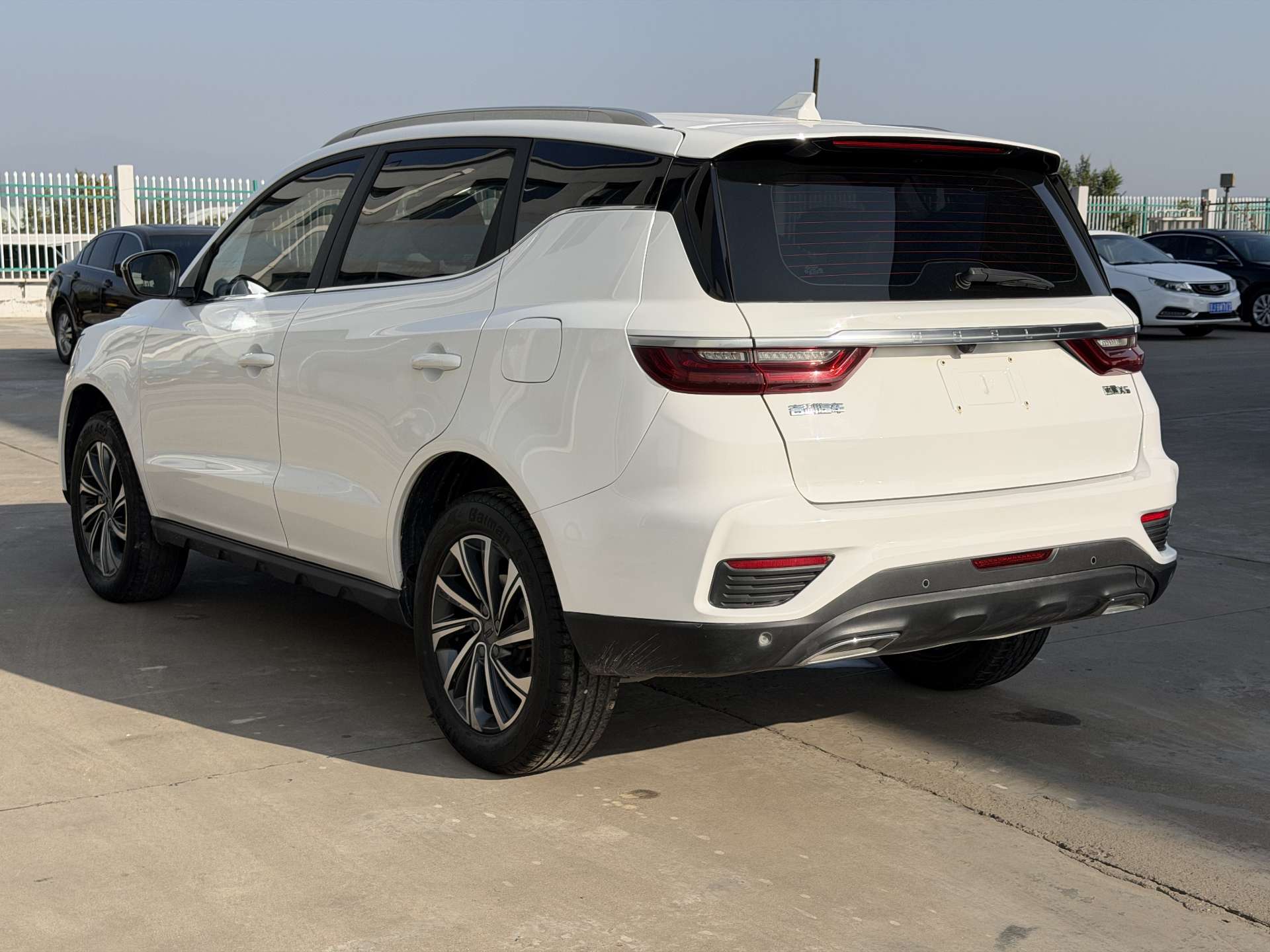 GEELY Vision X6 2020 car image #11