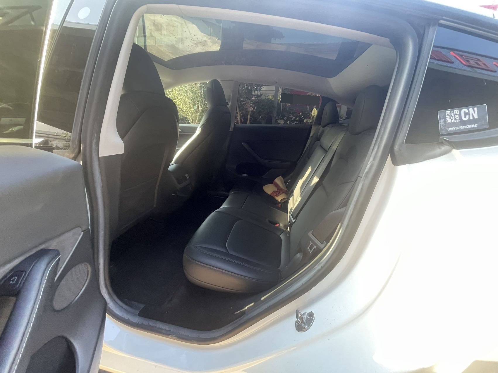 Tesla Model Y 2022 #4 Tesla Model Y 2022 صورة سيارة #4