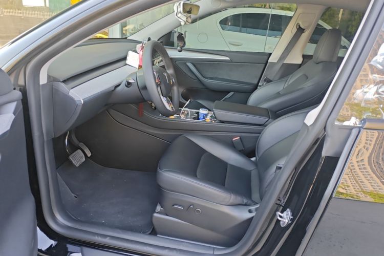 Tesla Model Y 2023 #15 Tesla Model Y 2023 car image #15