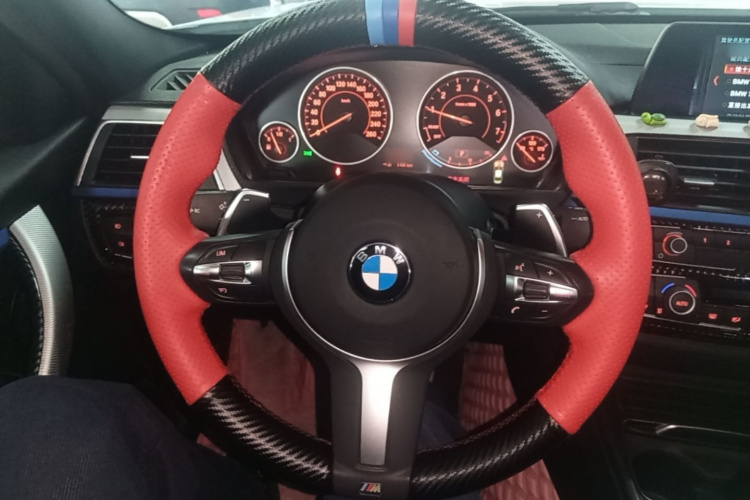 BMW 3 Series 2018 imagen de coche #15