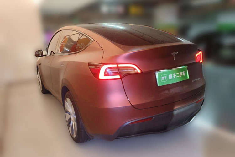 Tesla Model Y 2023 #5 Tesla Model Y 2023 car image #5