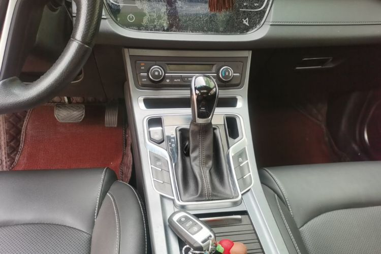 GEELY Emgrand 2018 car image #14