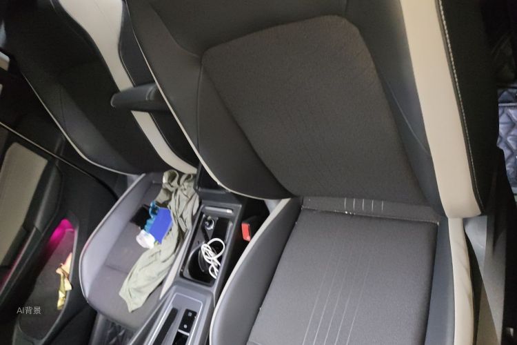 Volkswagen Golf 2024 car image #17