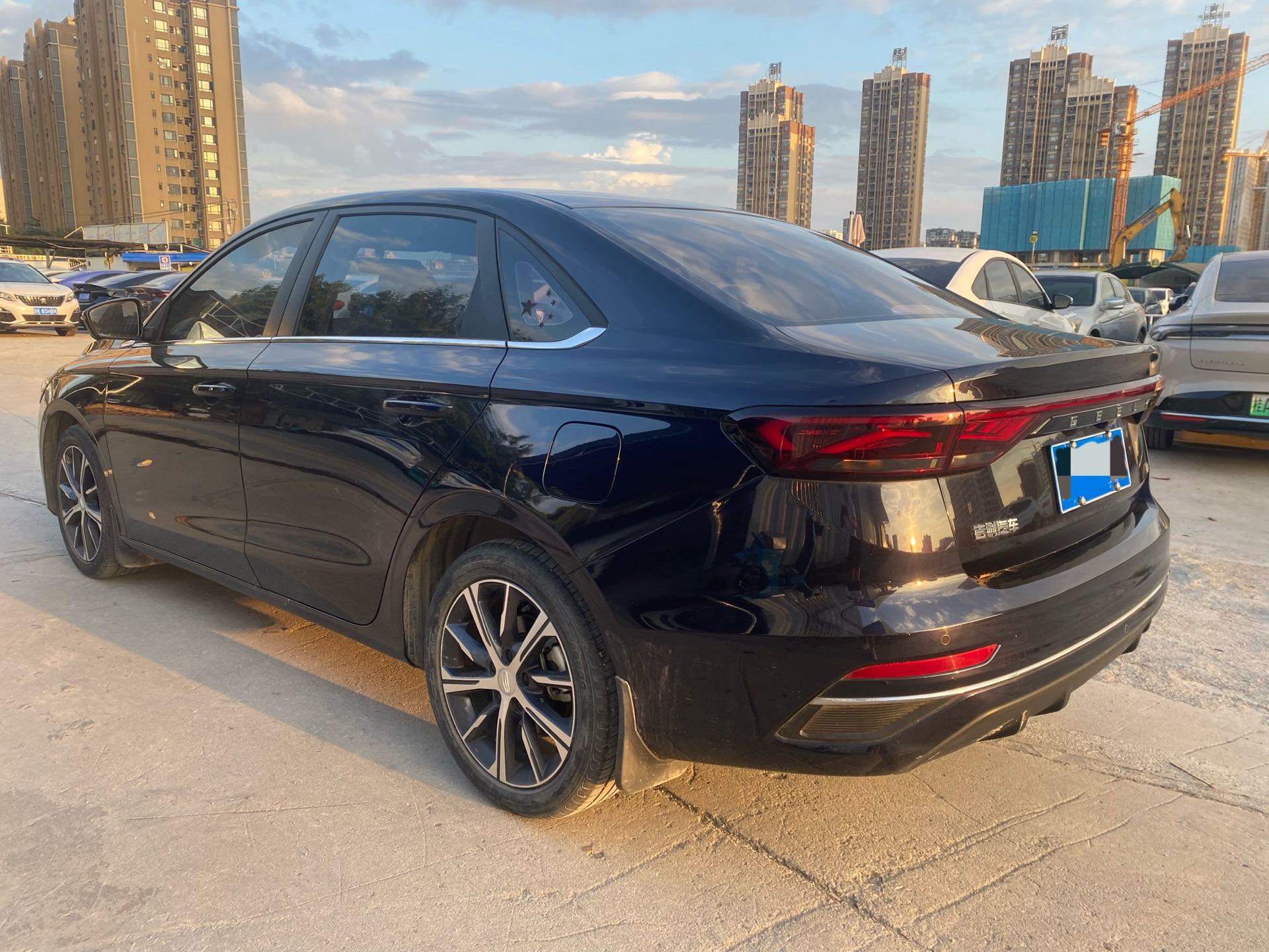 GEELY Emgrand 2023 immagine di auto #5