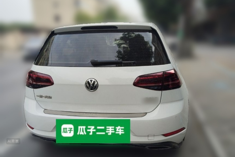 Volkswagen Golf 2020 car image #6