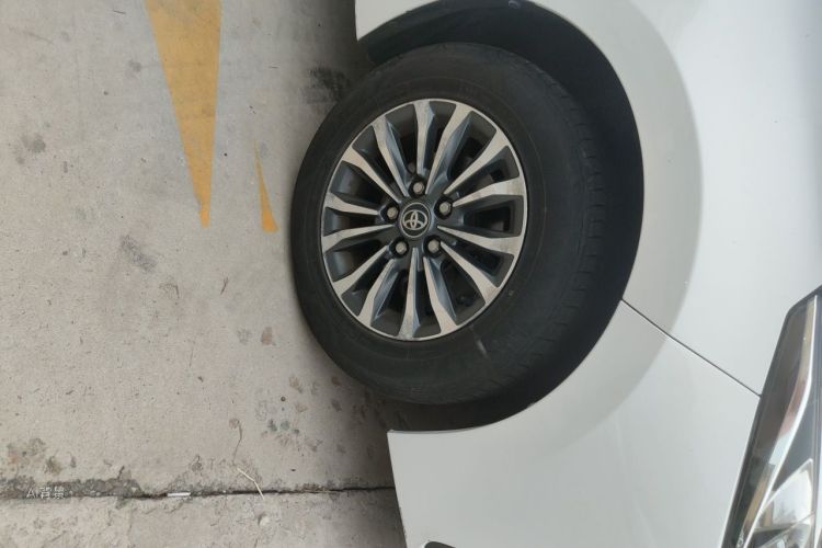 Toyota Corolla 2018 car image #9